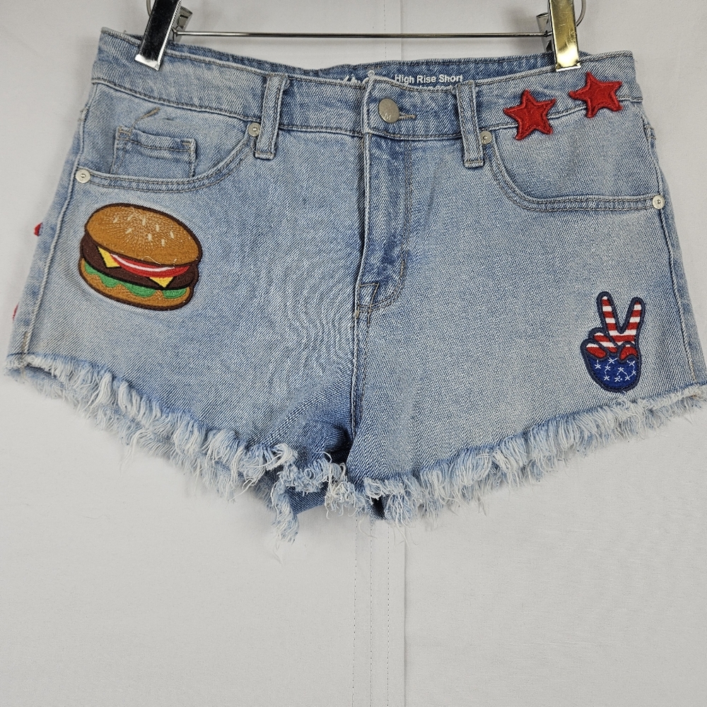 Mossimo 70s inspired patches raw hem jen shorts size 6 / 28